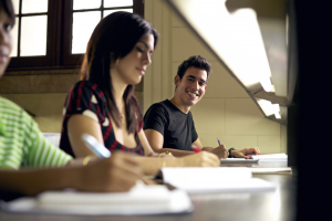 TOEFL ou IELTS? Saiba as diferenças entre os exames de proficiência em inglês