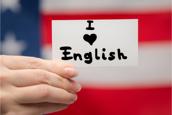 A melhor Franquia de escola de inglês online em Echaporã - Top English!